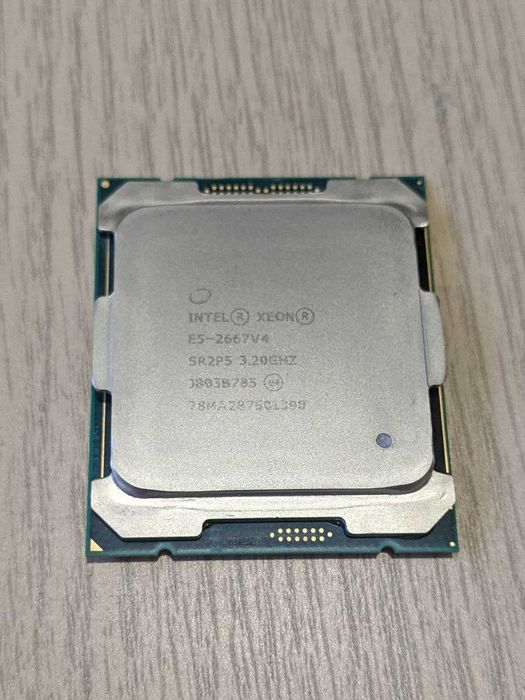 Процесор Intel Xeon E5 2667 v4, 3.5 GHz, 8\16 ядер, L3 25MB, 14 nm