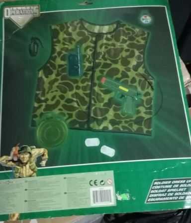 Elite Operations Toys U Rus - Conjunto de soldado com 9 Objectos