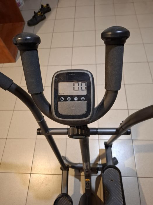 Trenażer eliptyczny