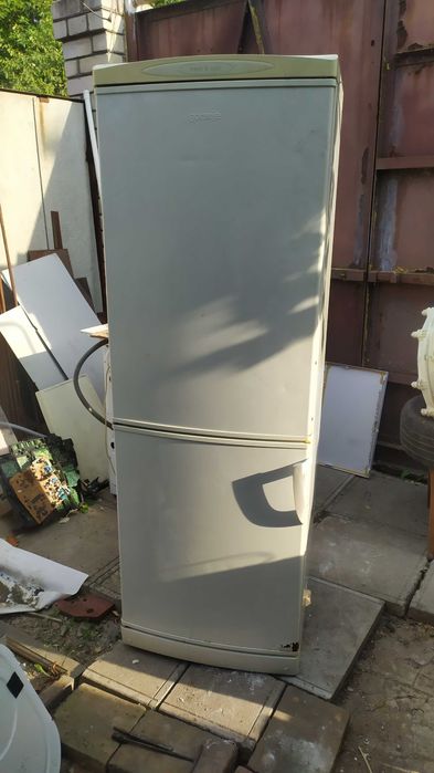 Холодильник  Ардо.