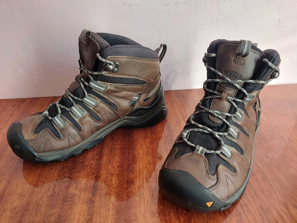 ботінки мисливські тактичні гірські фірми keen scarpa на gore tex ориг