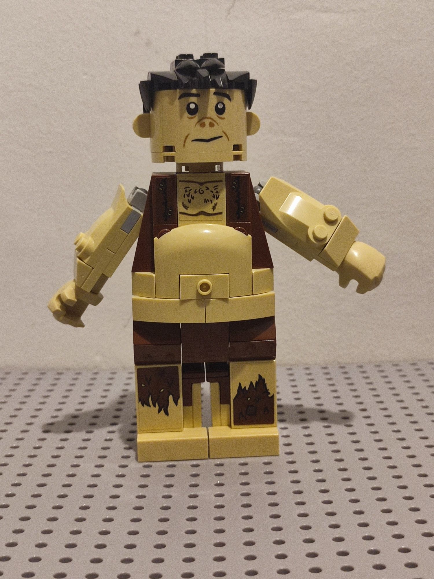 LEGO SPA0044 figurka Olbrzym grawp (75967)