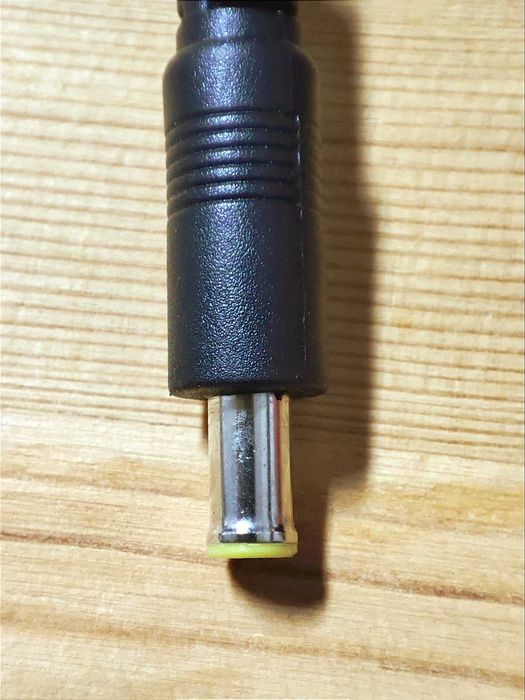 Carregador / adaptador / transformador / PSU box TV Arris 12v 1.5A