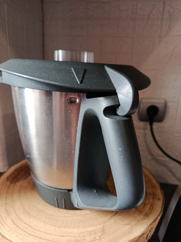 Bimby TM 31 com 2 copos em bom estado