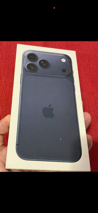 Iphone 17 Pro Max 512Gb  Azul Selado .