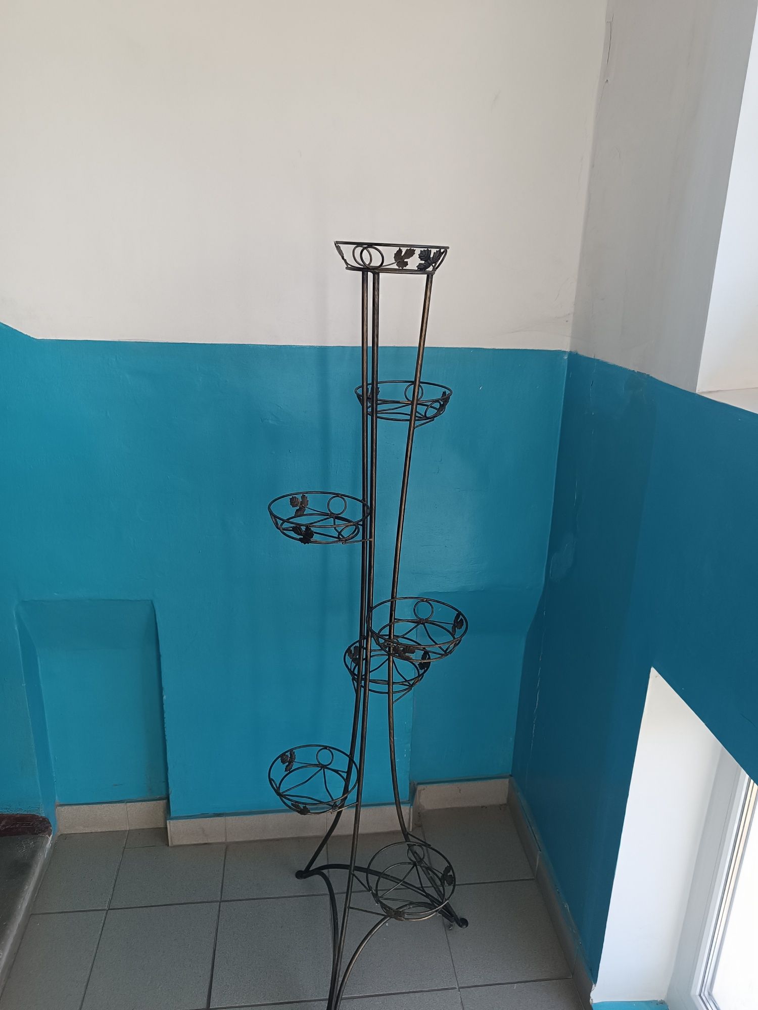 Подставка для цветов