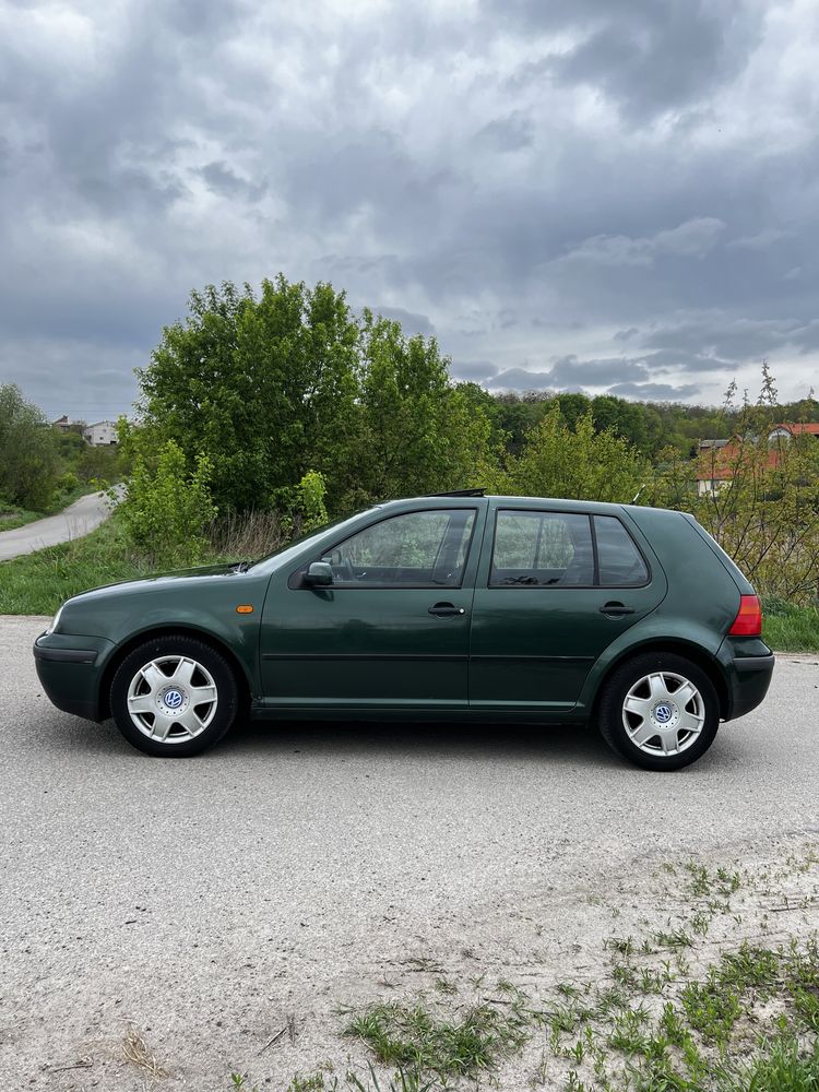 Volkswagen Golf 4