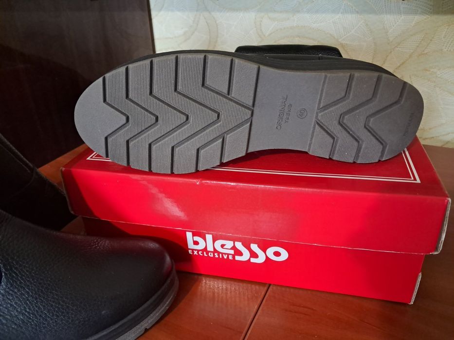 Зимові чоботи жіночі сапоги 40 р.