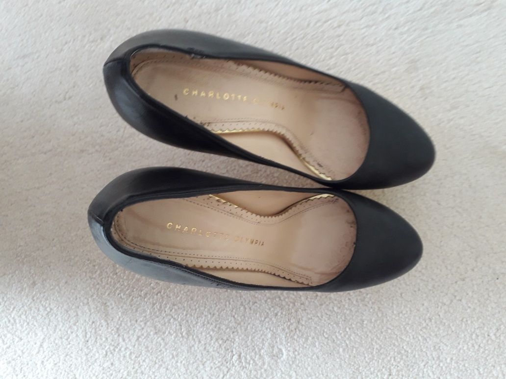 Sapatos de senhora,usados,de marca Charlotte Olympia,numero 37