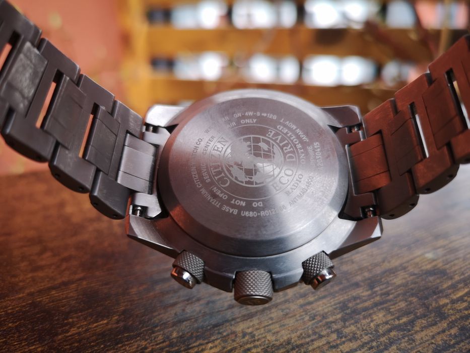 Nowy radiowy tytanowy zegarek Citizen Promaster SKY EcoDrive JY8100-80