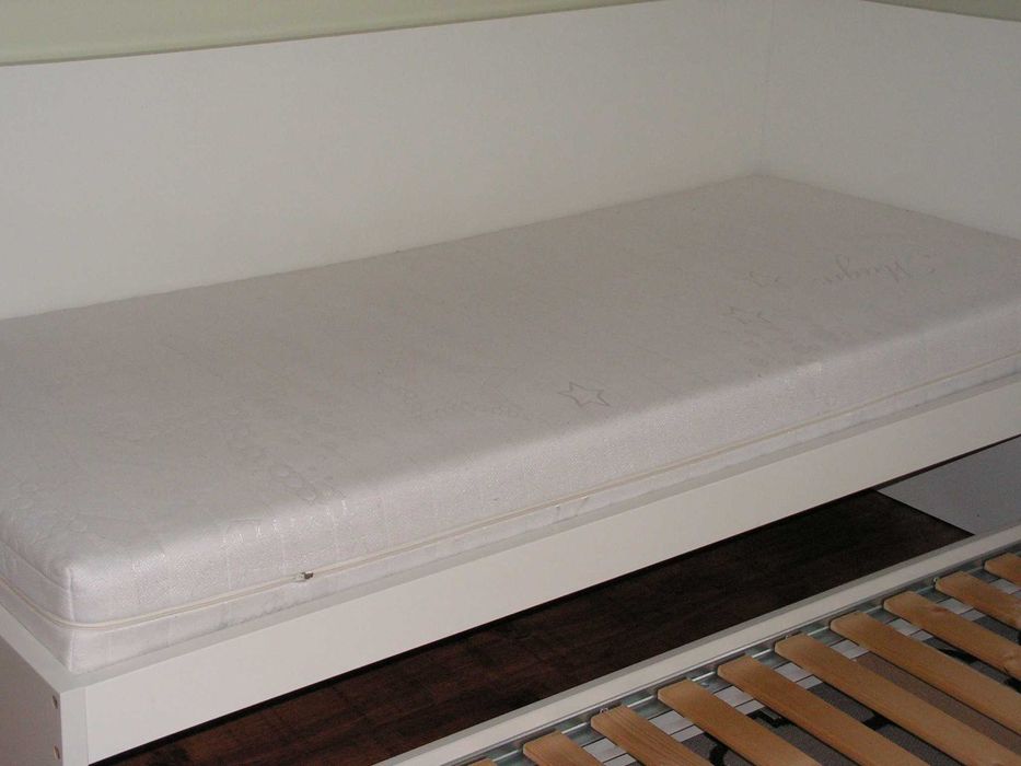 Podwójne łóżko IKEA FLAXA