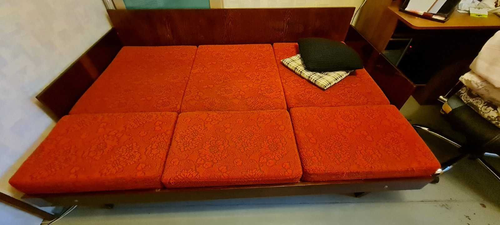 Диван-кровать в хорошем состоянии недорого