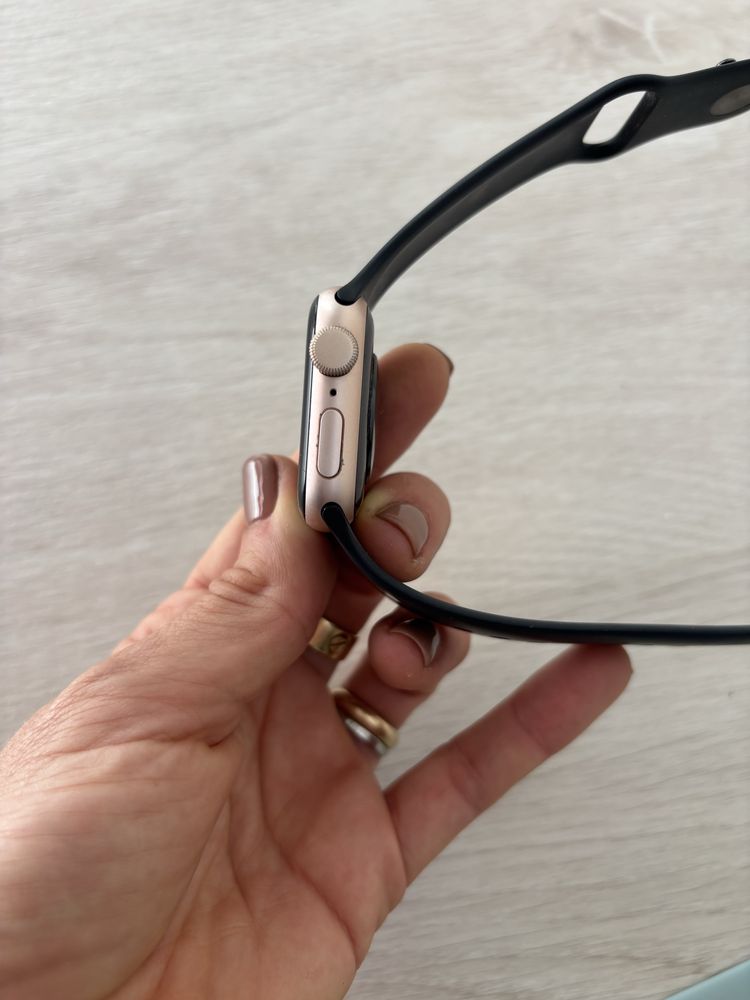 Apple Watch SE 40mm com pulseira adicional