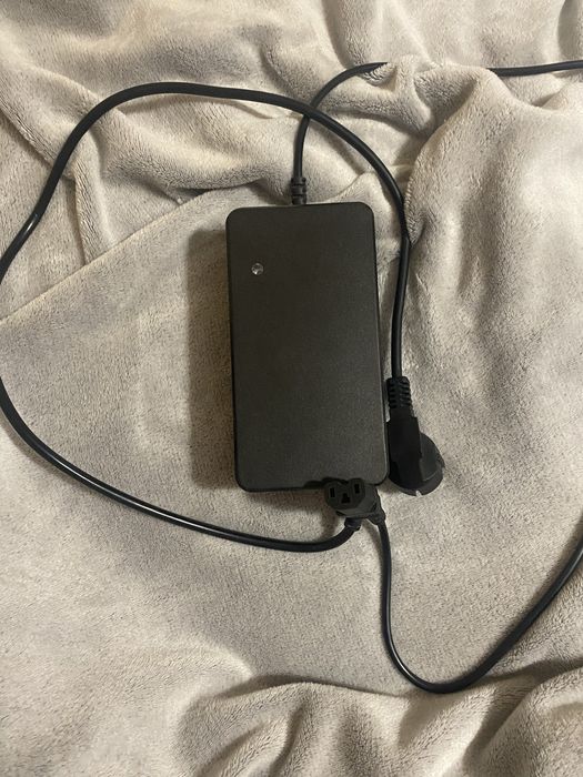 Зарядка для електро мопеда