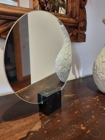 Vendo espelho redondo de mesa com pé em marmore