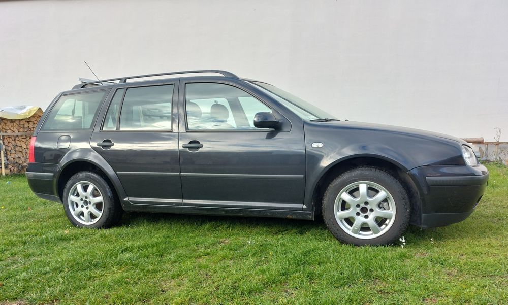 Volkswagen Golf IV kombi czarny