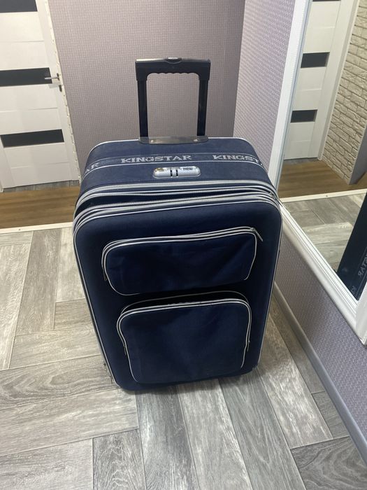 Продам валізу велику