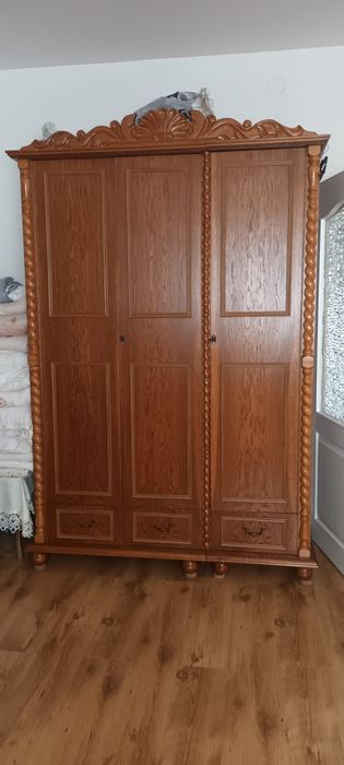 Piękny zestaw mebli do salonu