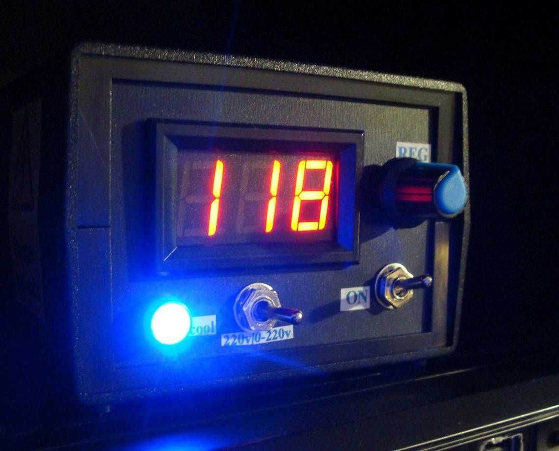 Регулятор напряжения 8 Квт 0-220 вольт с вольтметром