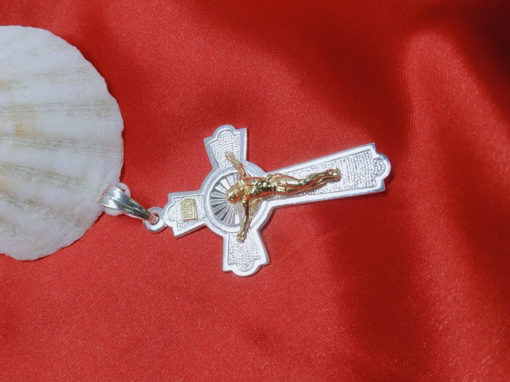 Duży srebrny wisiorek krzyż, srebro 925