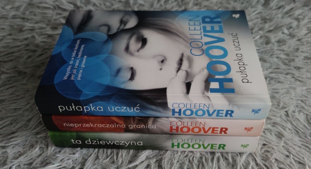 "Pułapka uczuć" / Slammed  seria książek Colleen Hoover