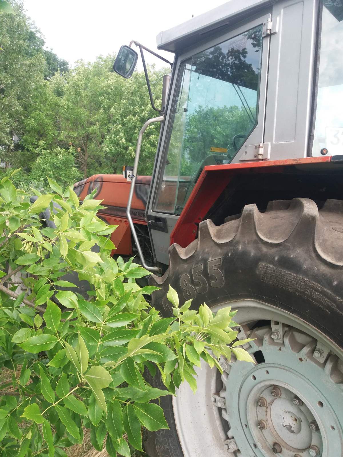 Massey Ferguson 3690