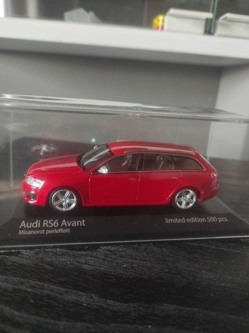 1:43 Audi RS6 minichamps