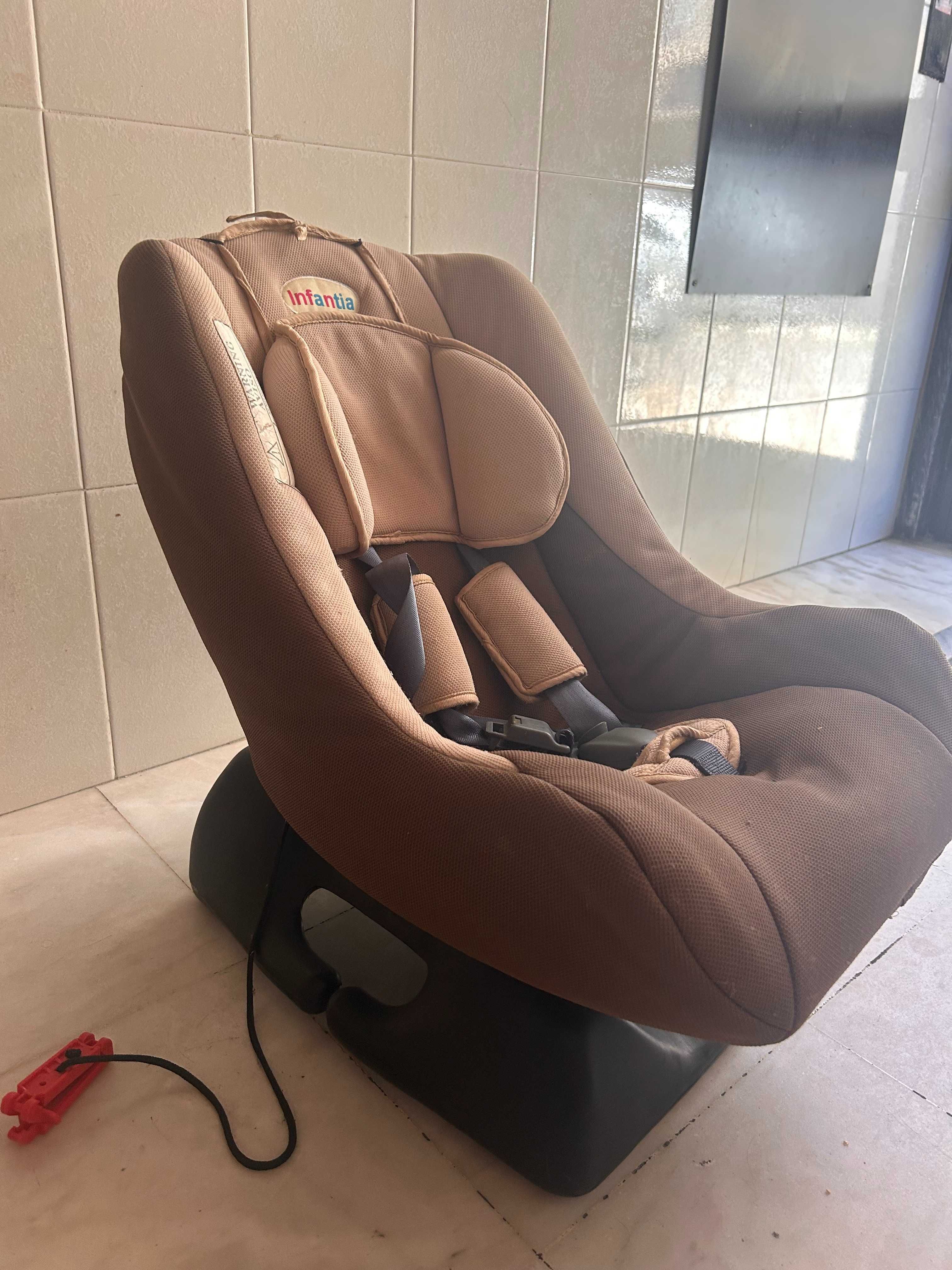 Cadeira de bebé almofadada