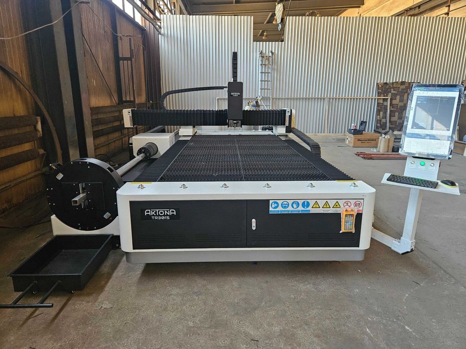 Aktona - wycinarka laserowa fiber + dostawka  do rur. 1500x3000 mm.