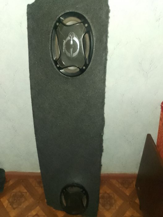 Полка с динамиками на ваз 21099