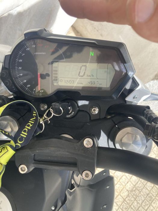 Benelli TNT 125cc (2023) MOTA DE GARAGEM