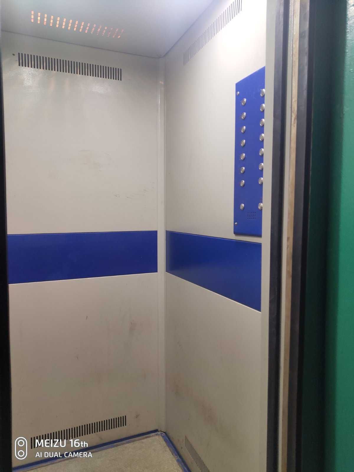3 к. квартира 9/14 эт. кирп.  рядом с Метро "23 Августа", площ. 76 м2