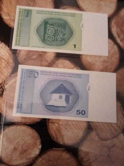BOSNIA- HERZGOVINA 8 Notas Não Circuladas em 2 Séries conforme foto