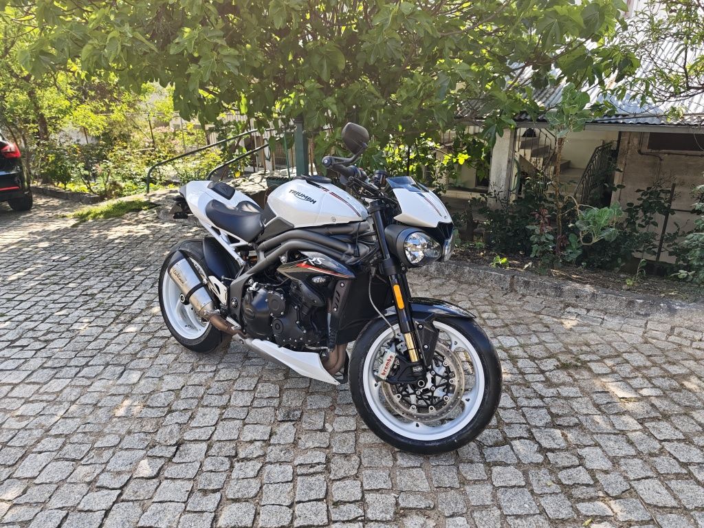 Speed Triple 1050 RS