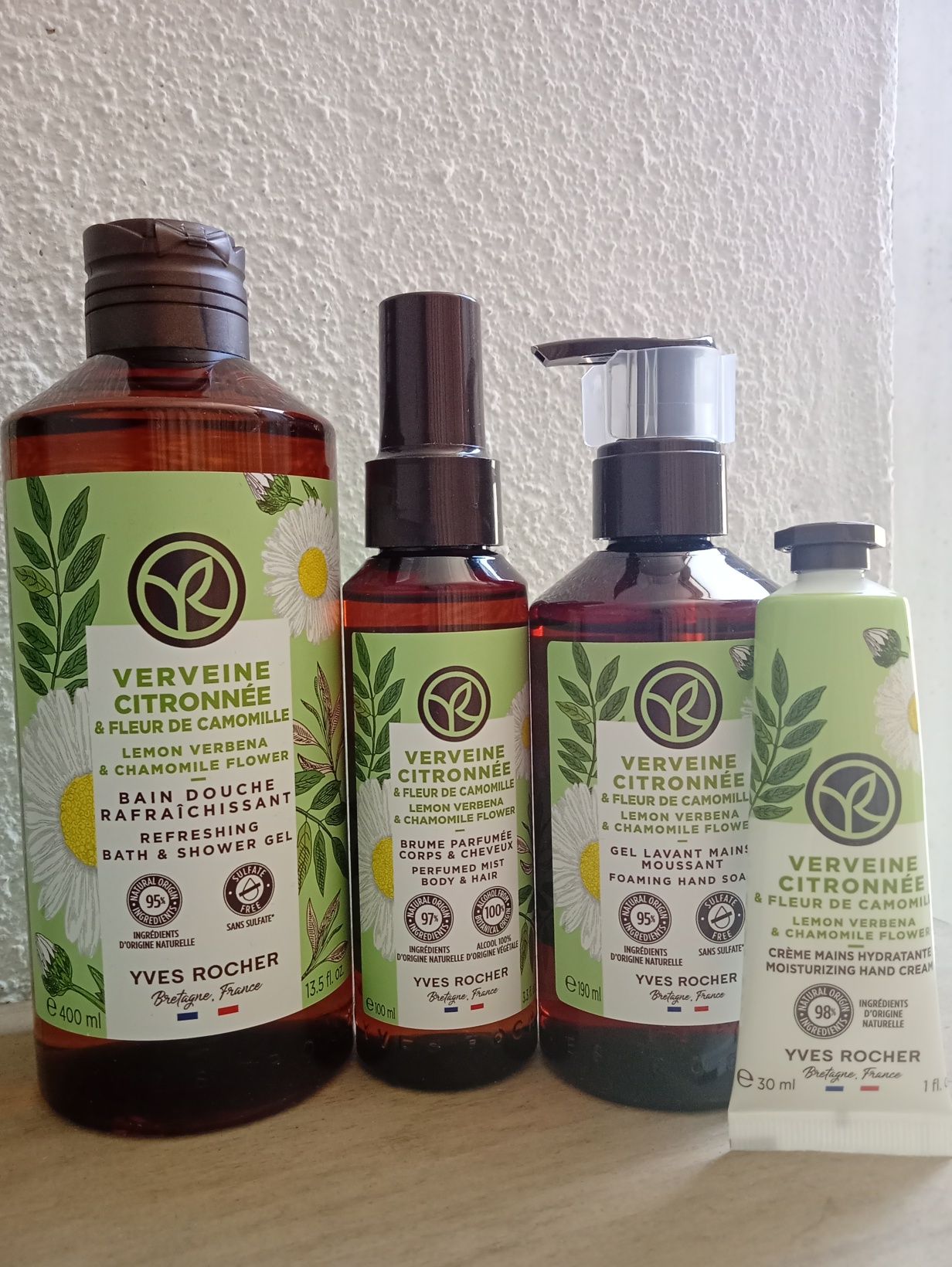 Conjunto Lúcia lima e camomila yves rocher