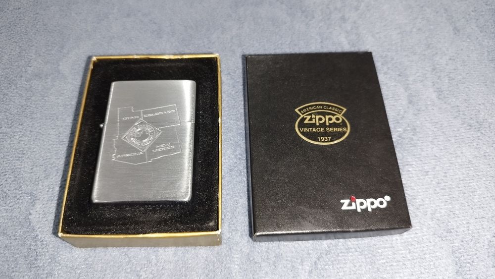 Zippo novo com 25 anos