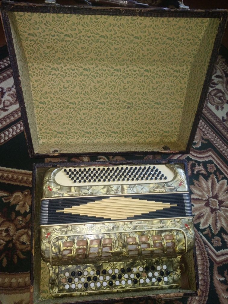 Продам баян Barcarolle