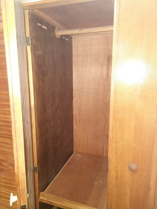 Шкаф платяной, натуральное дерево