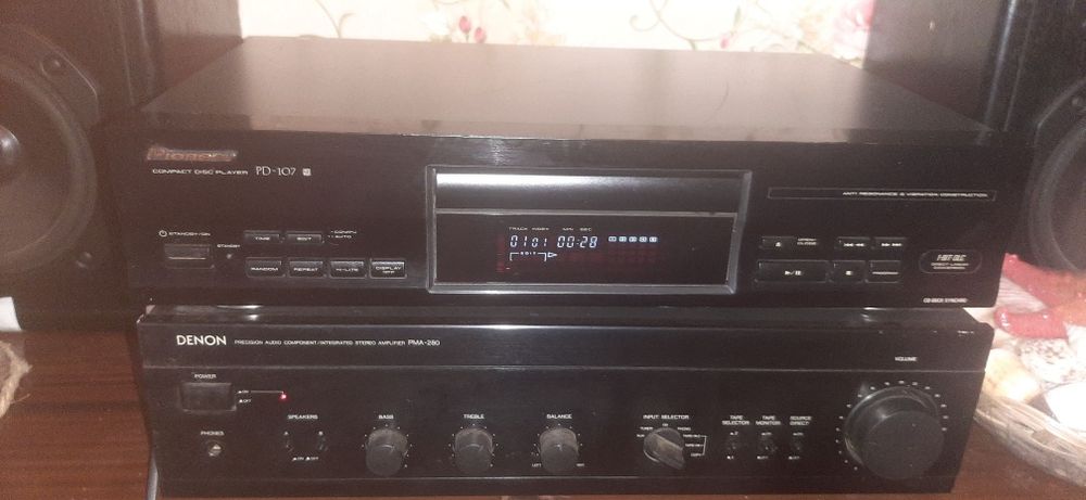 Odtwarzacz CD pioneer