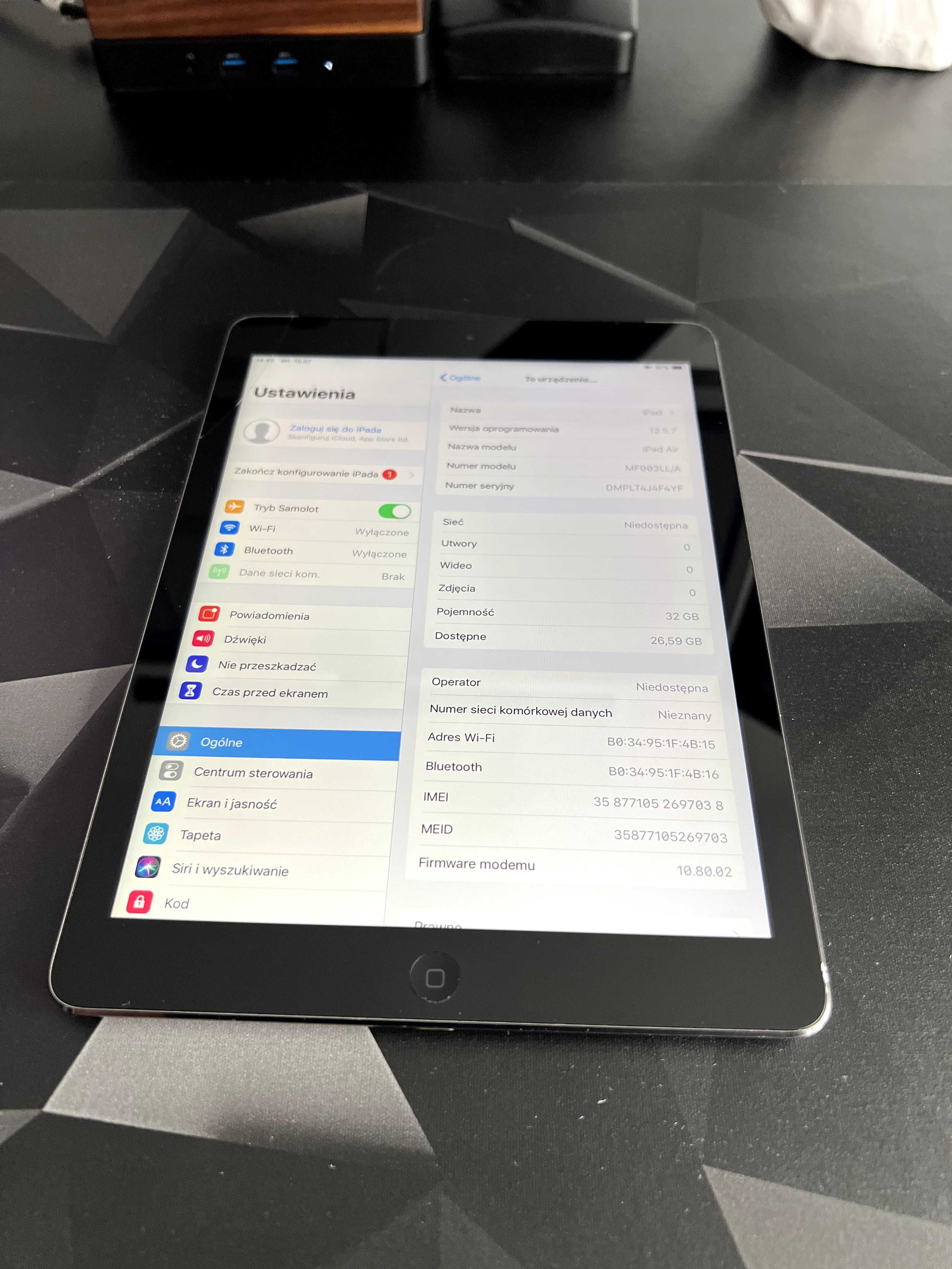 Apple iPad Air 1 Wi-Fi + Cellular 32 GB – Space Gray (Model A1475)