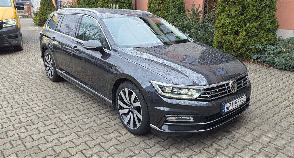 WV Passat B8 2.0 tsi DGG DQ250 220km Highline pierwszy właściciel
