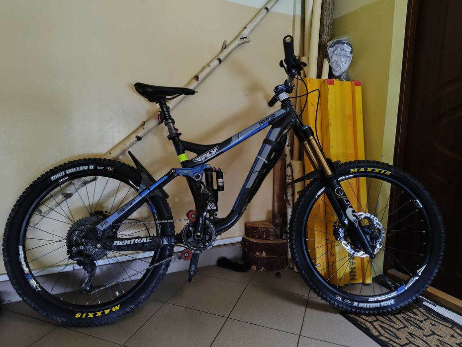Mondraker Prayer + Fox Kashima Racing 180+Rockshox Vivid Air R2C.