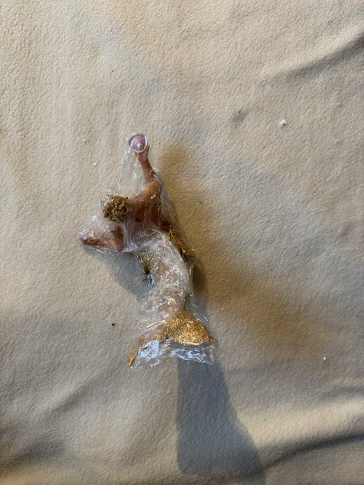 Enfeite sereio merman em porcelana com glitter – vários