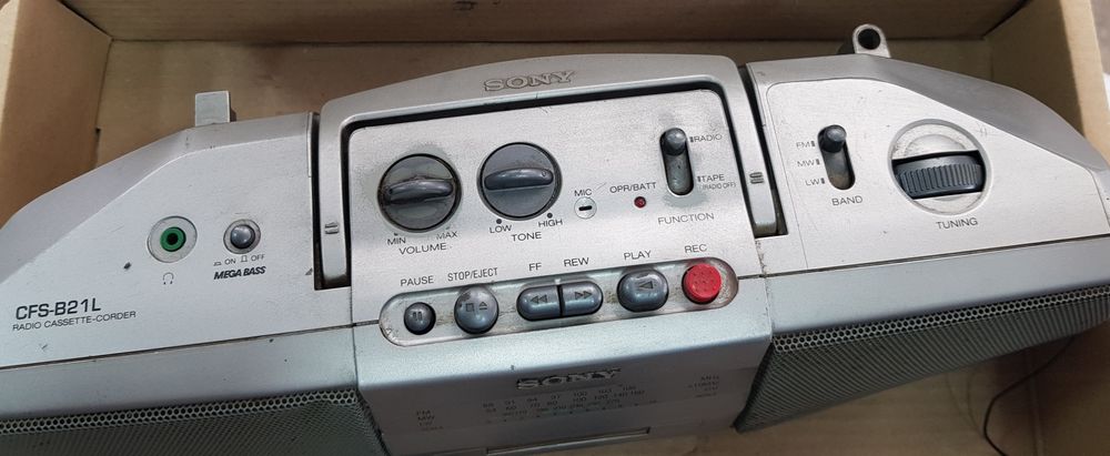 Радиомагнитофон Sony CFS-B21L
