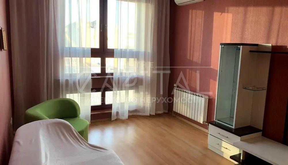 Здається  4х кімнатна квартира НСК Олімпійський