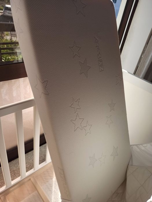 Cama de Bebé e Colchão