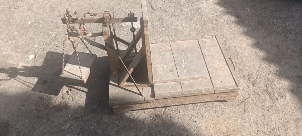 Продам старовинну вагу