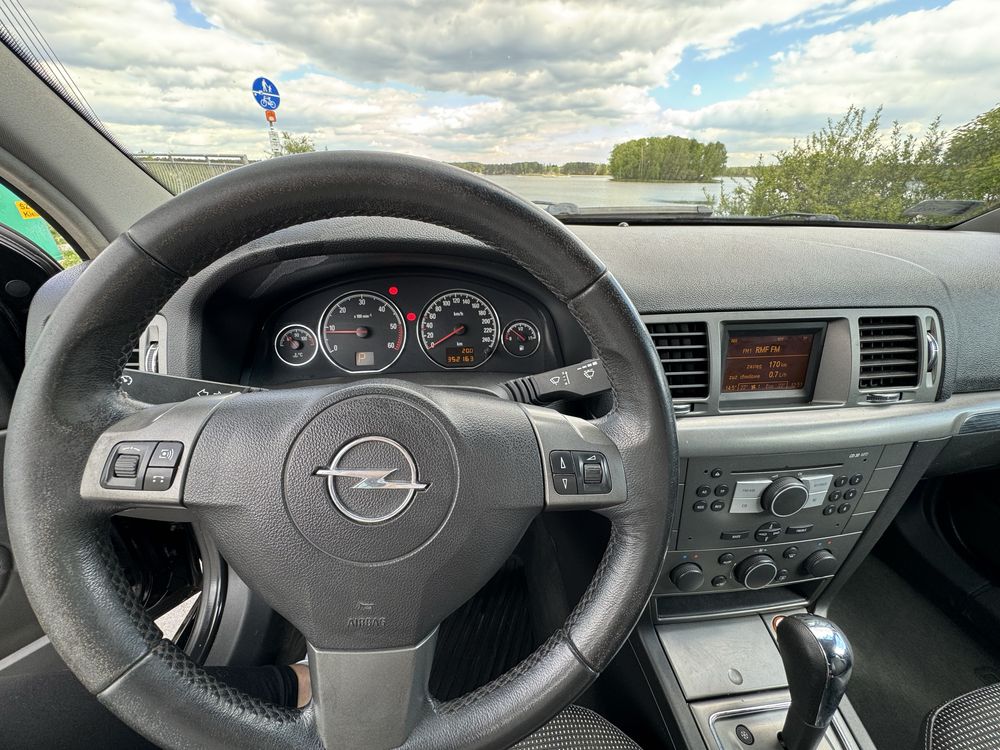 Opel Signum 1.9 150KM