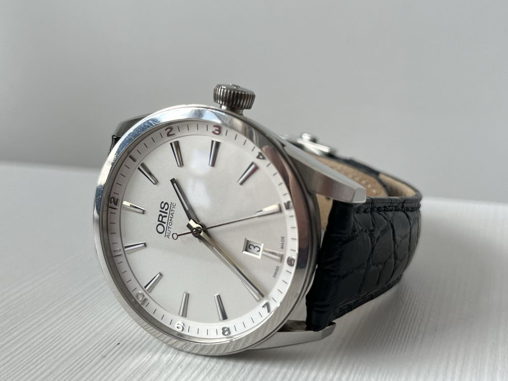 oris artix date 733 7642 4031