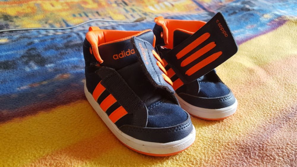 Tênis Adidas infantis